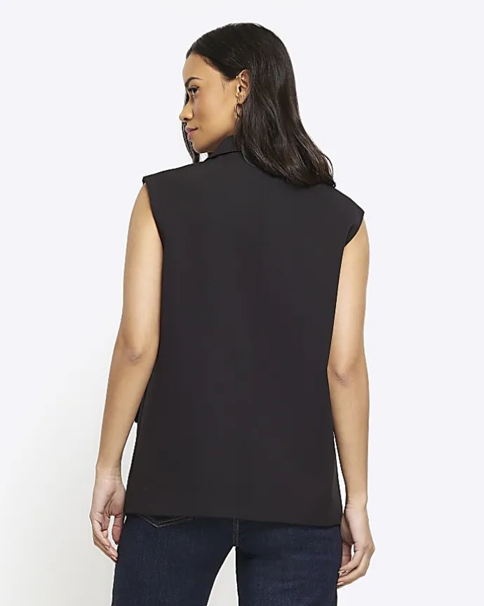 Black collar V-neck waistcoat