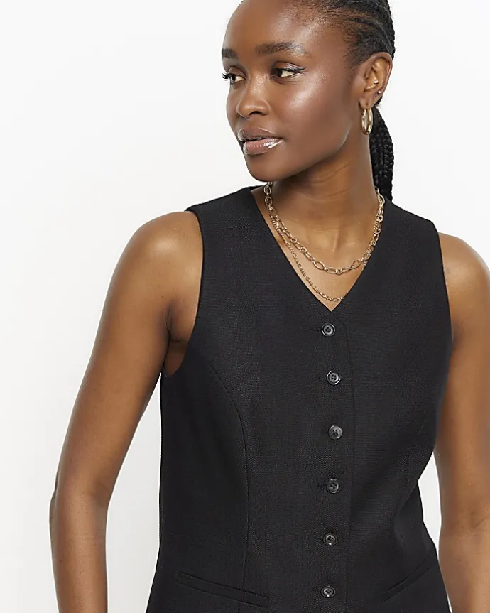 Black high V-neck waistcoat