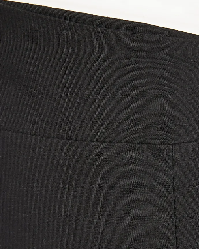 Black high waisted cropped leggings