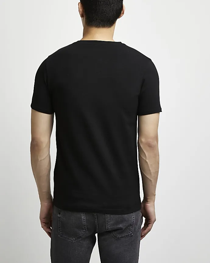 Black muscle fit t-shirt