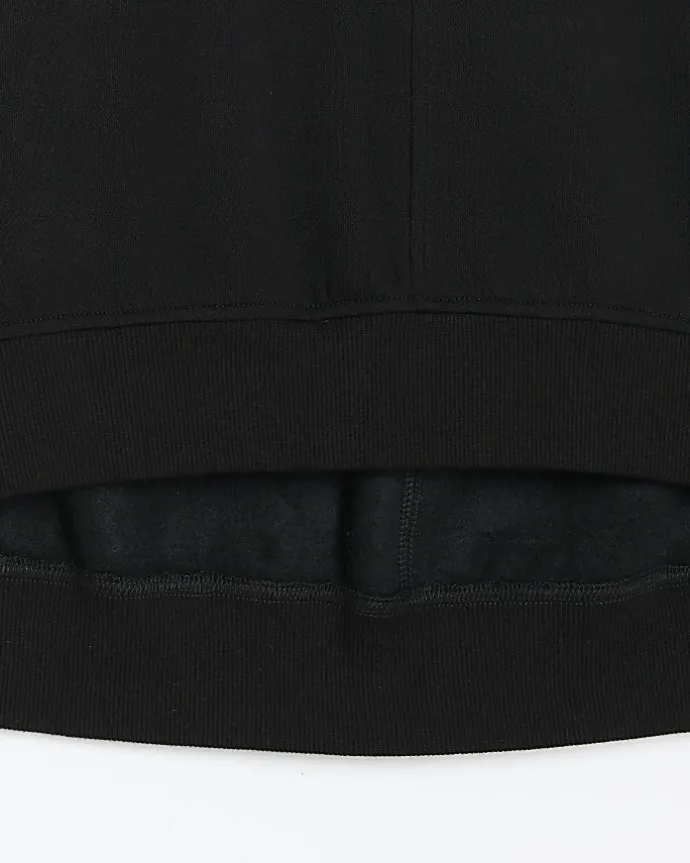 Black oversized sweatshirt