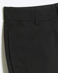 Black skinny fit chino short