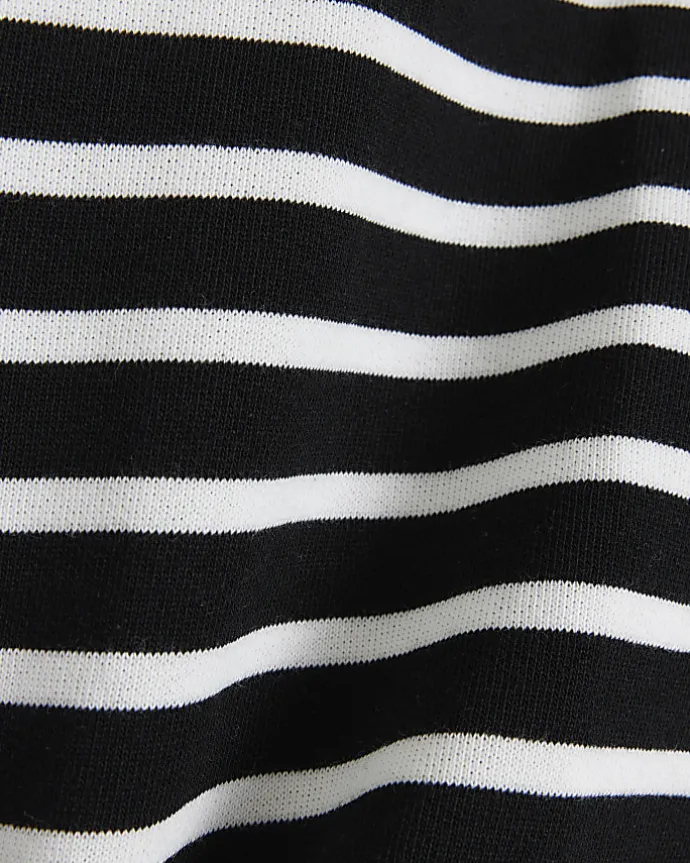 Black stripe crop sweatshirt