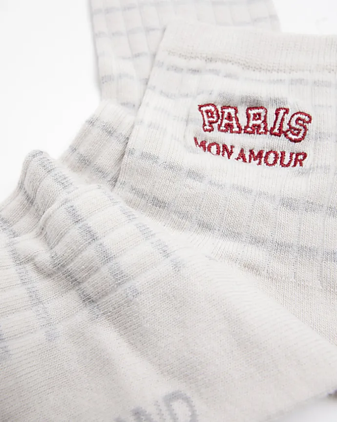 Cream embroidered ankle socks