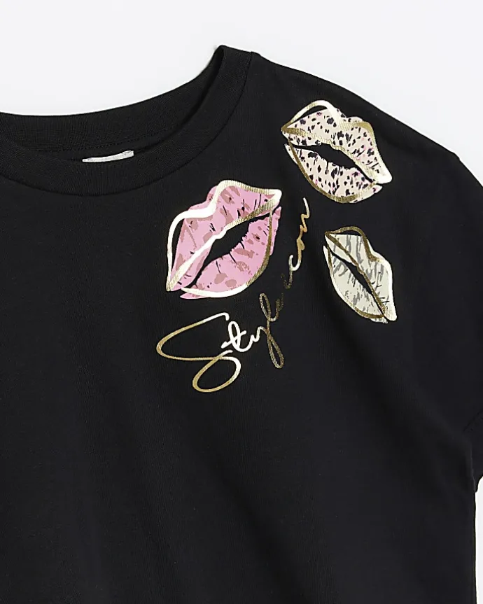 Girls black lips crop t-shirt