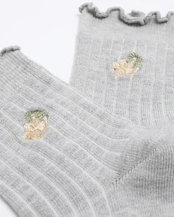Grey embroidered flower ankle socks