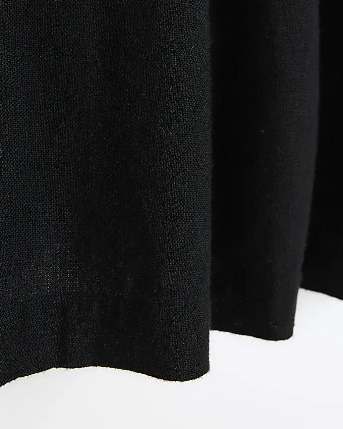 Plus black shorts with linen