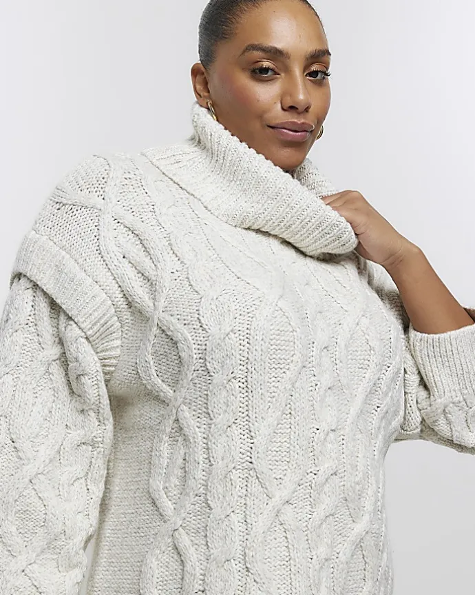 Plus cream oversized cable knit jumper