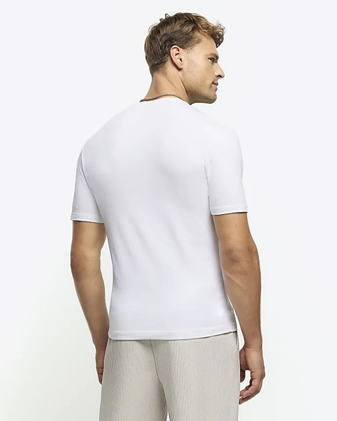 White multipack of 5 muscle fit t-shirts
