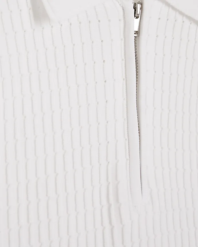 White muscle fit knitted half zip polo