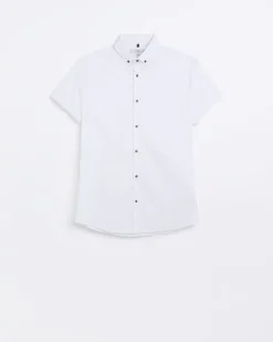 White muscle fit short sleeve shirt