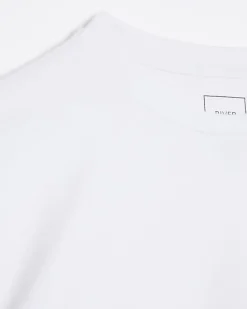 White muscle fit t-shirt