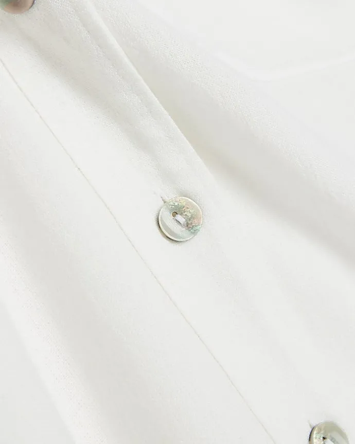 White oversized shirt with linen