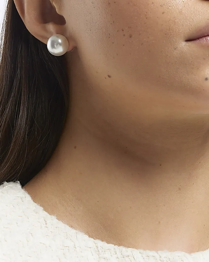 White Pearl Stud Earrings